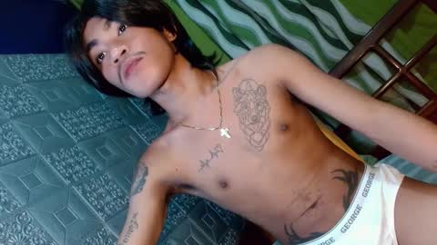 Snapshot of asian_kimxxx chatting on February 15, 4:56 pm don online show from February 15, 4:56 pm