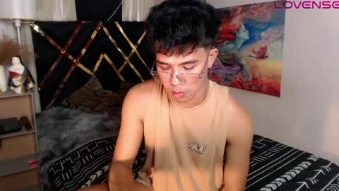 asiancum_peter online show from April 8, 3:51 am