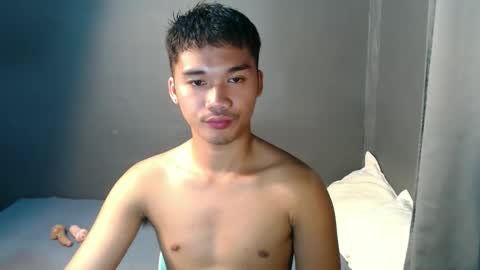 asianhunk_jamesx online show from September 14, 9:44 am