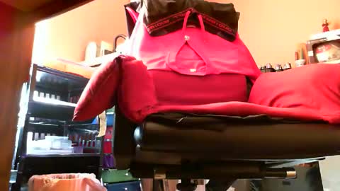 astiff1foru online show from November 14, 1:34 pm