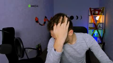 astren online show from November 1, 6:39 am