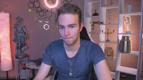 astren online show from June 2, 5:41 am
