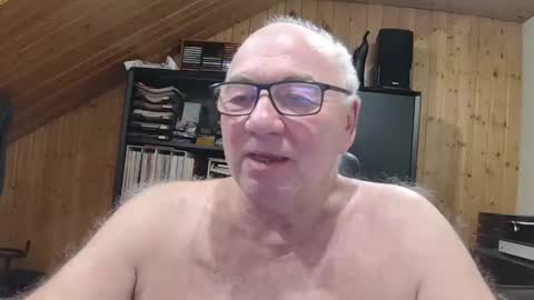 asusandy online show from February 26, 10:44 pm