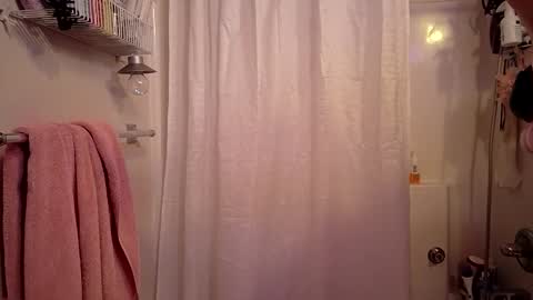 jonnyandrew online show from April 8, 1:50 am