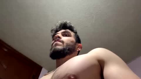 Snapshot of athlete_boy22 chatting on February 12, 9:31 am Atlas online show from February 12, 9:31 am