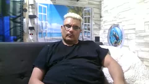 Snapshot of atr2424 chatting on January 7, 8:10 pm A online show from January 7, 8:10 pm