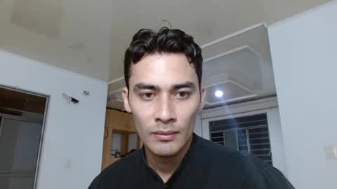 Snapshot of aureliv1 chatting on March 10, 11:38 pm Aureliano online show from March 10, 11:38 pm