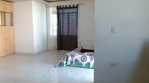 Snapshot of aureliv1 chatting on October 18, 8:47 pm Aureliano online show from October 18, 8:47 pm