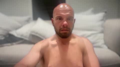 aussieboycal online show from May 1, 12:08 pm