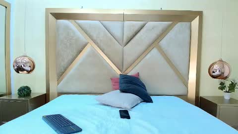 austinreeds online show from November 3, 11:58 am