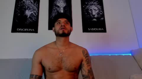 AustinTorres  online show from June 17, 12:13 am