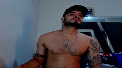 AustinTorres  online show from December 19, 3:51 am