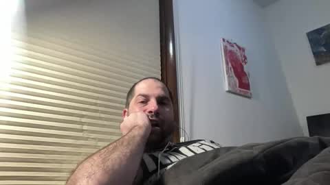 averagejoe345977 online show from February 15, 8:24 am