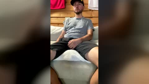 averagejoe_8 online show from May 24, 5:41 pm