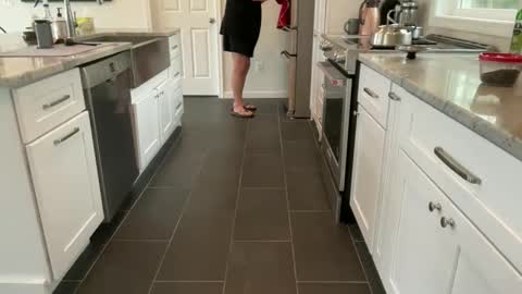 avgdiver online show from April 13, 11:55 am