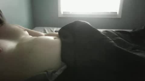 Snapshot of awhiteguy69 chatting on January 1, 7:53 pm Miller online show from January 1, 7:53 pm