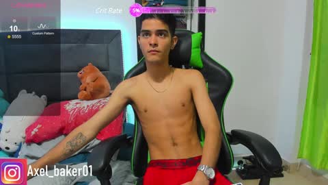 Axel online show from December 16, 9:20 pm