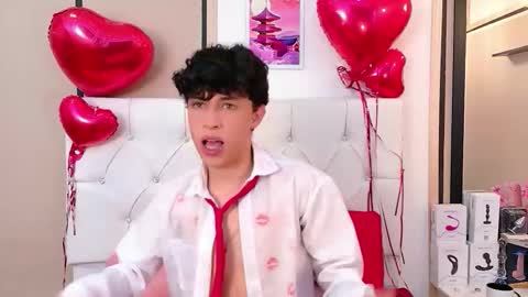 Axel Evanss online show from February 14, 2:12 pm