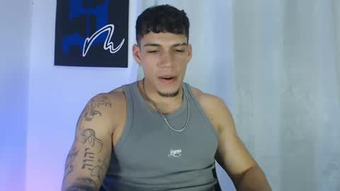 INDEPENDENT MODEL  online show from February 7, 9:37 pm