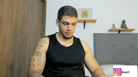 INDEPENDENT MODEL  online show from July 15, 2:29 am