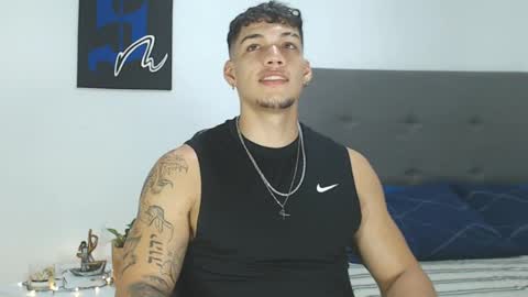 INDEPENDENT MODEL  online show from January 19, 5:48 am