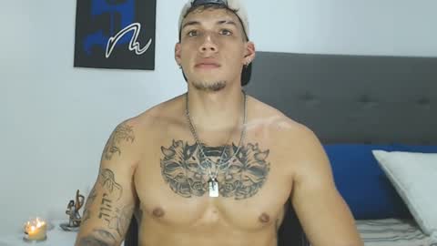 INDEPENDENT MODEL  online show from January 21, 5:17 am