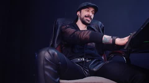 AxelColton online show from October 27, 11:34 am