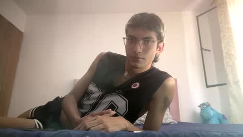 Snapshot of axellatino_ chatting on January 20, 6:43 pm Axel online show from January 20, 6:43 pm