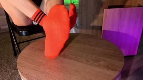 Snapshot of axellcollins chatting on December 16, 9:52 pm im your little femboy ALEX online show from December 16, 9:52 pm