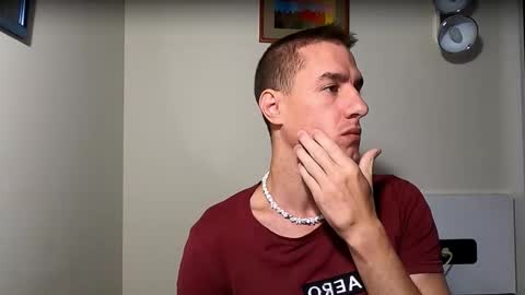 Axl online show from October 1, 2:48 am