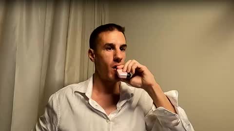 Axl online show from September 10, 9:57 pm