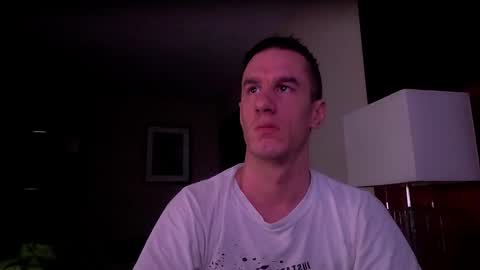 Axl online show from February 25, 12:58 am