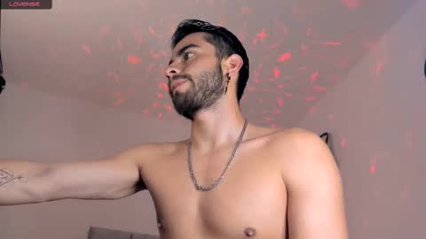 Snapshot of aydan_stiven9 chatting on March 10, 10:02 pm AYDAN STIVEN OF AYDANSTIVEN online show from March 10, 10:02 pm