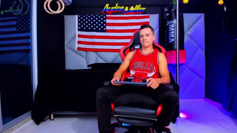 Snapshot of aydenmillerdom chatting on February 4, 3:00 am Ayden Miller online show from February 4, 3:00 am