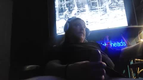 azekioss online show from May 23, 6:52 am