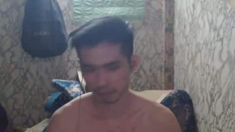 Snapshot of azn_philip chatting on January 3, 5:53 pm Philip online show from January 3, 5:53 pm