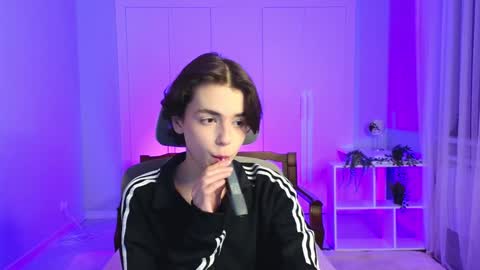 Elios online show from January 11, 6:33 pm