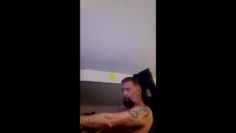 b4dafall44 online show from February 4, 6:58 pm