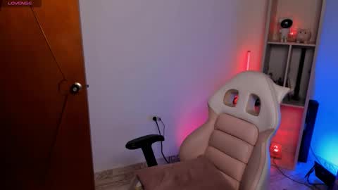 odeley online show from November 17, 9:34 am