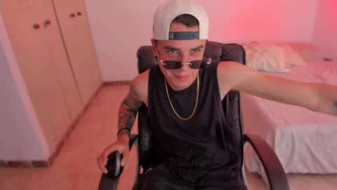 baan9 online show from January 17, 9:10 pm