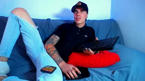 baan9 online show from March 12, 9:03 pm