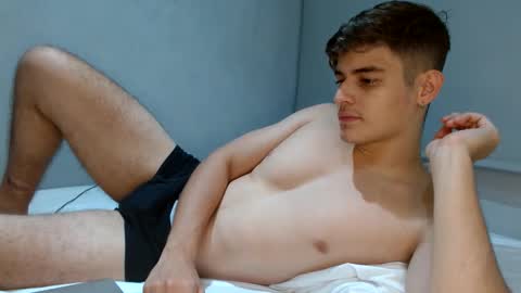 Snapshot of badbunny_69_ chatting on February 2, 5:10 am badbunny_69_ online show from February 2, 5:10 am