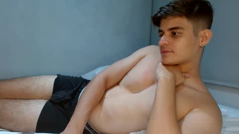 Snapshot of badbunny_69_ chatting on January 30, 3:11 am badbunny_69_ online show from January 30, 3:11 am