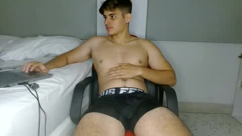 Snapshot of badbunny_69_ chatting on February 4, 5:53 am badbunny_69_ online show from February 4, 5:53 am