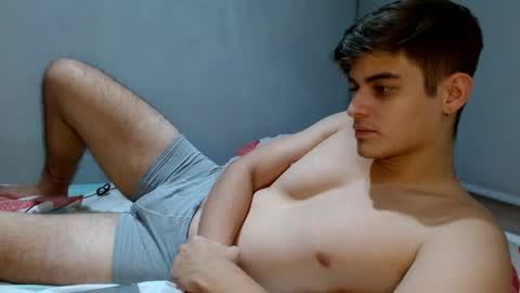 Snapshot of badbunny_69_ chatting on February 18, 3:21 am badbunny_69_ online show from February 18, 3:21 am