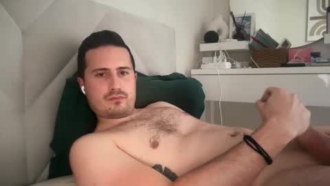 bagvag0 online show from May 4, 10:28 am