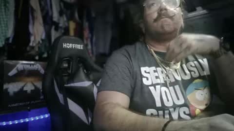 boton online show from November 16, 9:06 pm