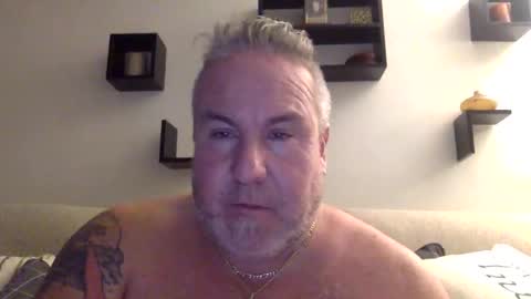 banana5289 online show from December 15, 9:12 pm