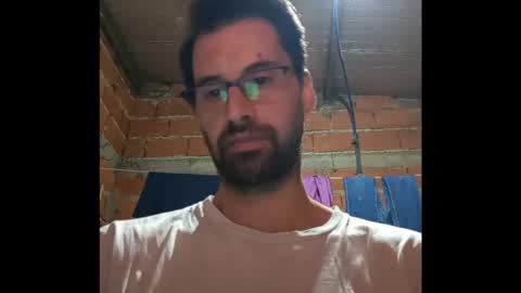 Ezequiel online show from March 15, 1:57 am