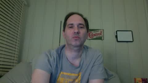 Snapshot of banksysmash chatting on February 1, 1:44 am Jay online show from February 1, 1:44 am
